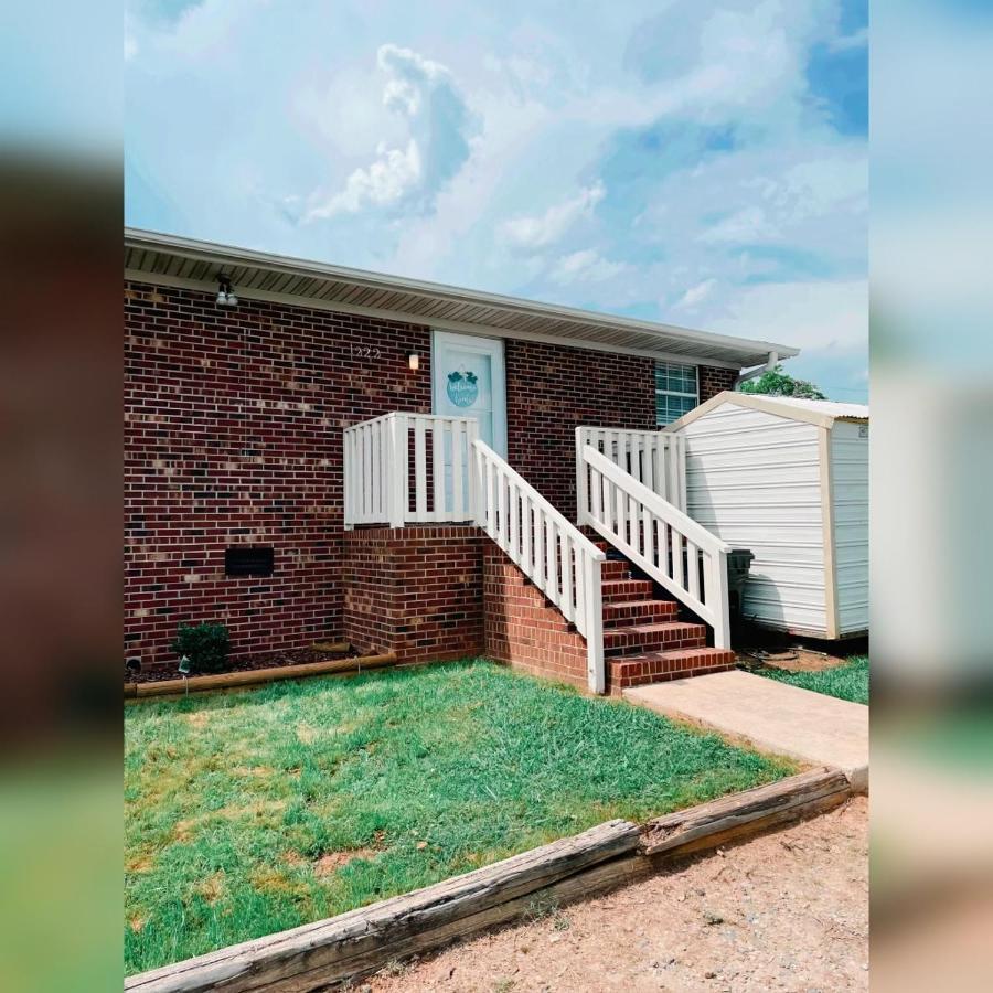 Spacious 1King Bd/2Queen Bd/* 1 Mile From I-85 Lexington Bagian luar foto